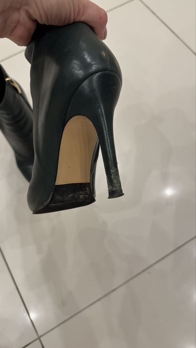 Віддам черевички шкіряні б/у