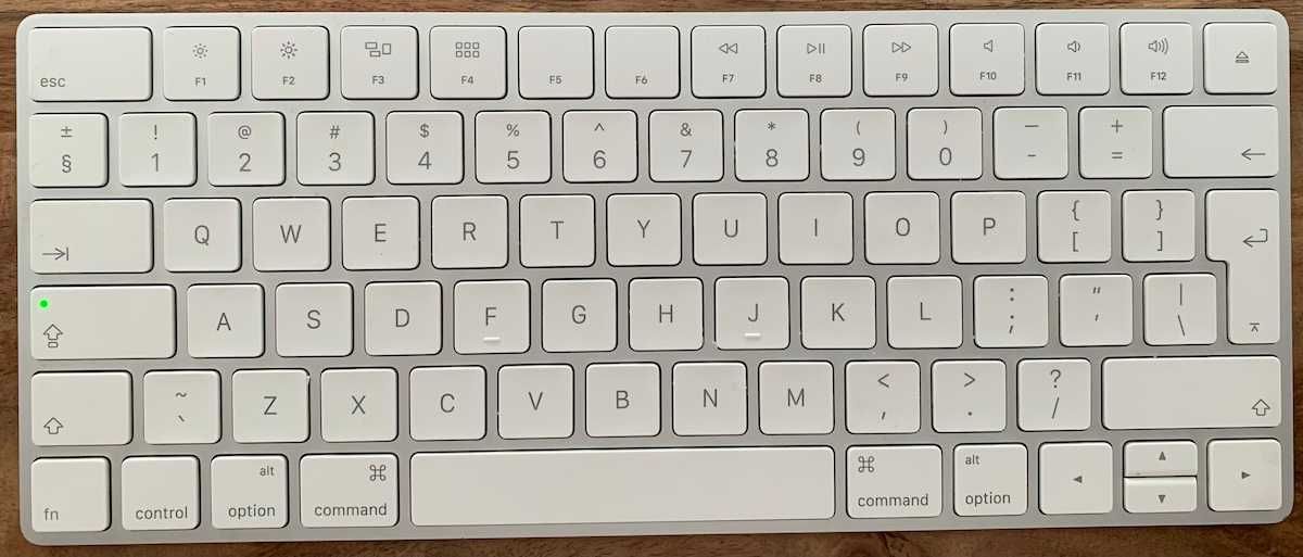 iMac 20" 2007 Magic Keyboard i Magic Mouse 2