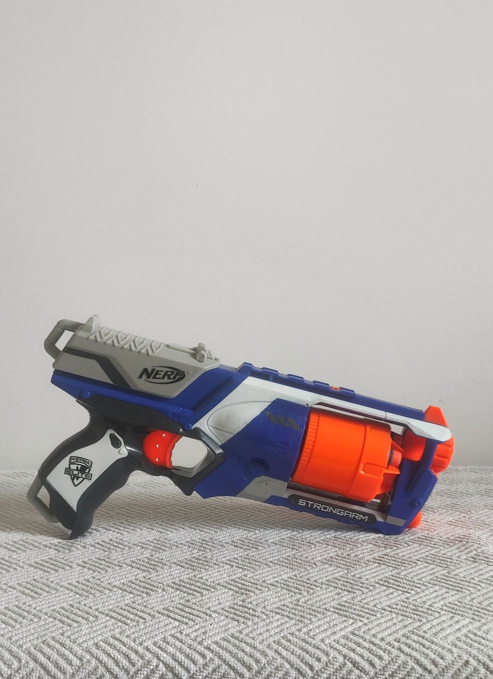 Nerf Elite Strongarm + zarabatana Geologic