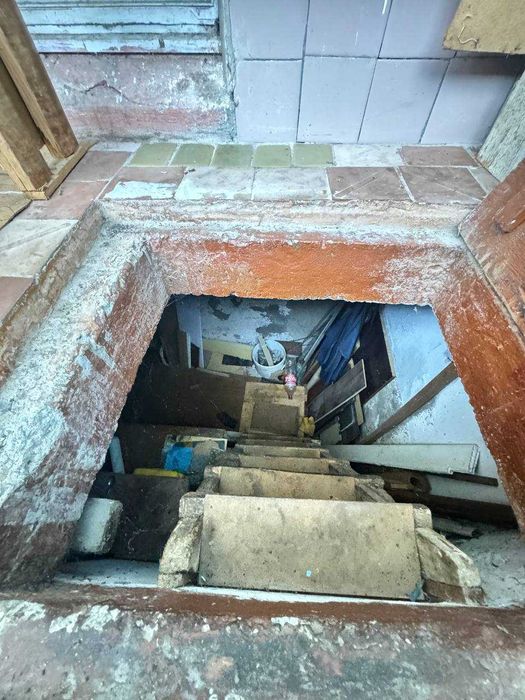 Продаж просторої 4 кім. квартири в Мукачево, мік-н Росвигово!