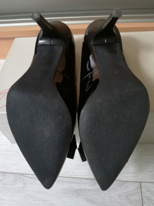 Lakierki szpilki BATA. Czarne buty ślubne i nie tylko. Z 300 na 170zl