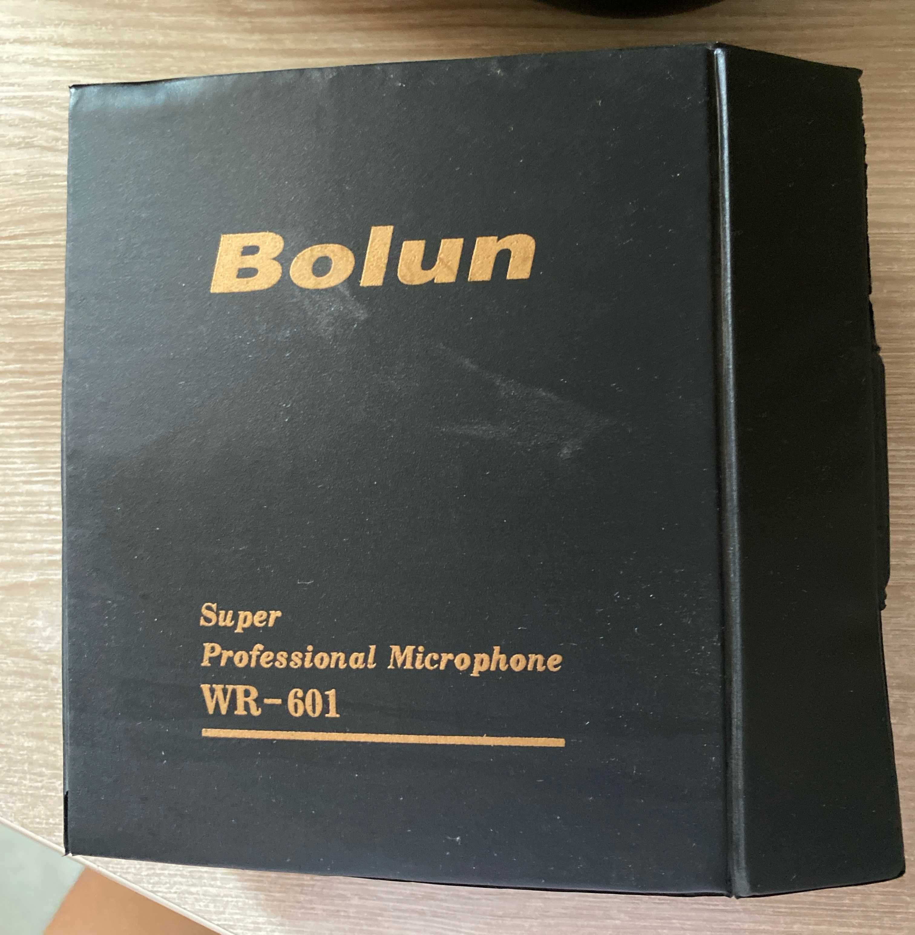 Петличний бездротовий мікрофон Bolun WR-601 для відеокамери/обліка