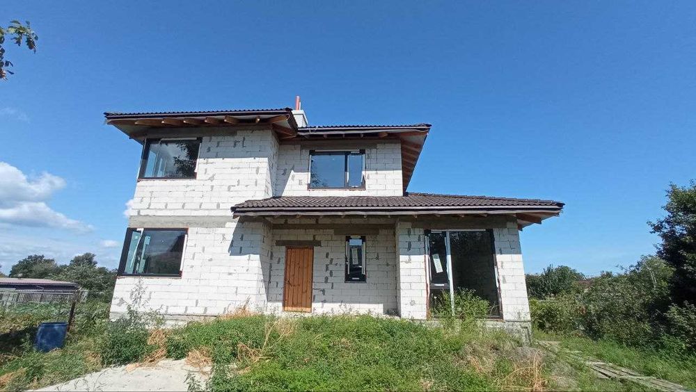 Будинок в Нових Петрівцях з видом на море з ділянкою 17 соток