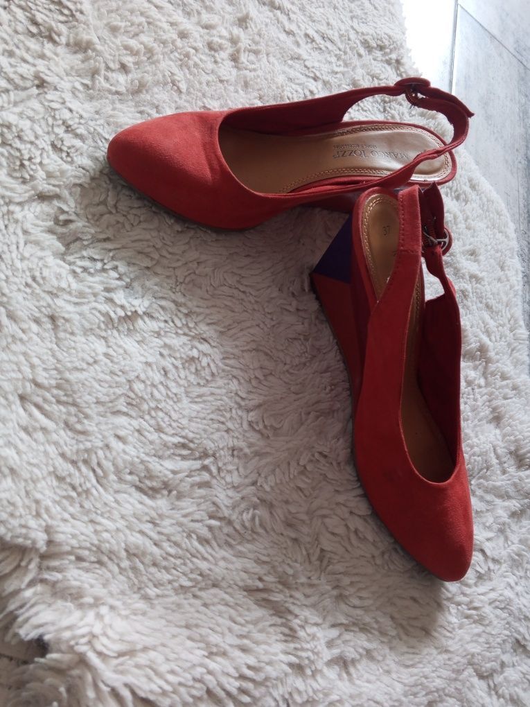 Buty damskie czółenka Marco Tozzi na obcasie obcasy koturny viral