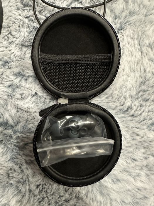 Słuchawki SHURE Aonic SE215 jak NOWE Z PARAGONEM!
