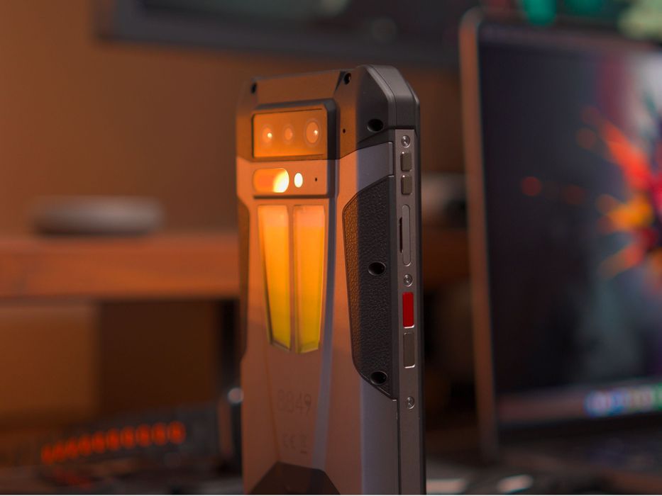 Smartphone 8849 Tank4 512Gb c/ Projetor Laser integrado, Visão Noturna