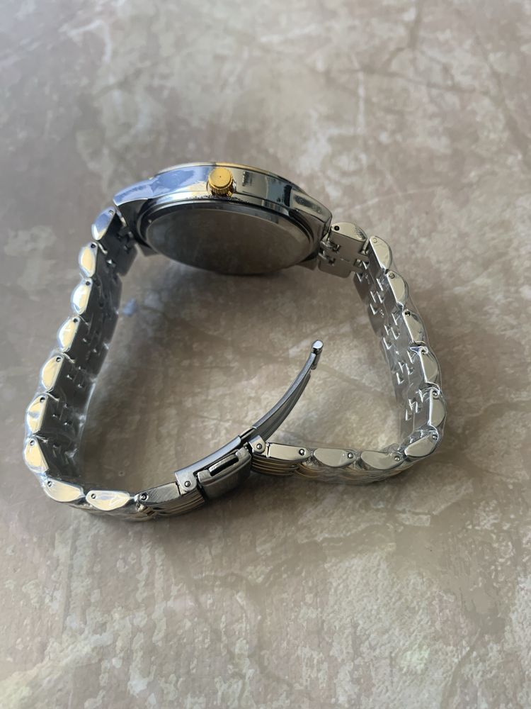 Годинник GUESS жіночий