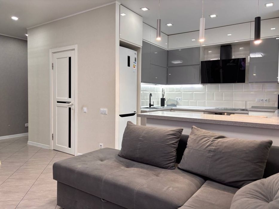 Світла велика 3к в новобудові з теплою підлогою! 41096