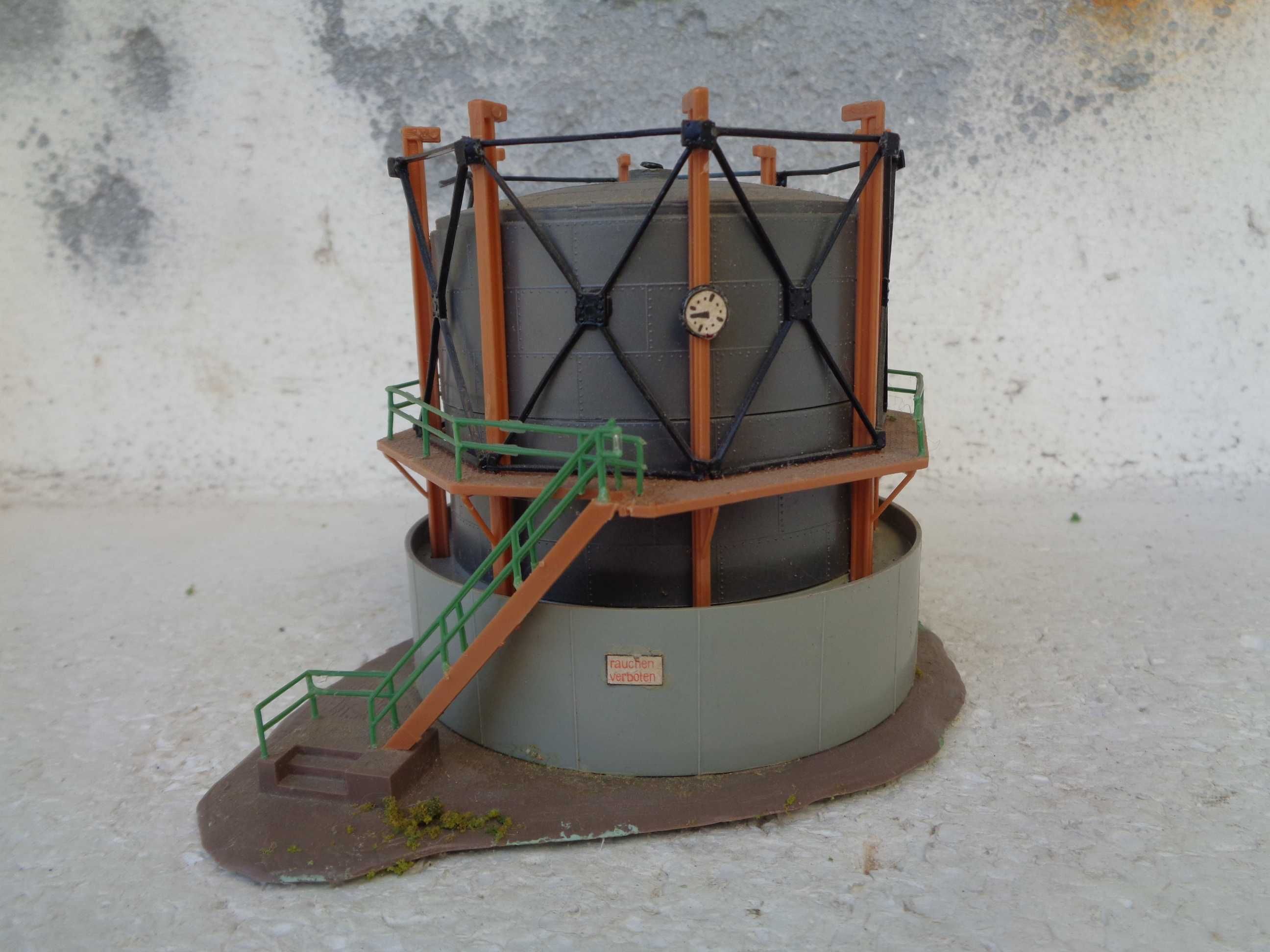 1:87 Deposito de combustivel para locomotivas diesel