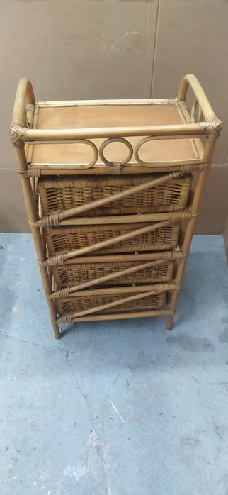 Regał komoda z bambusa