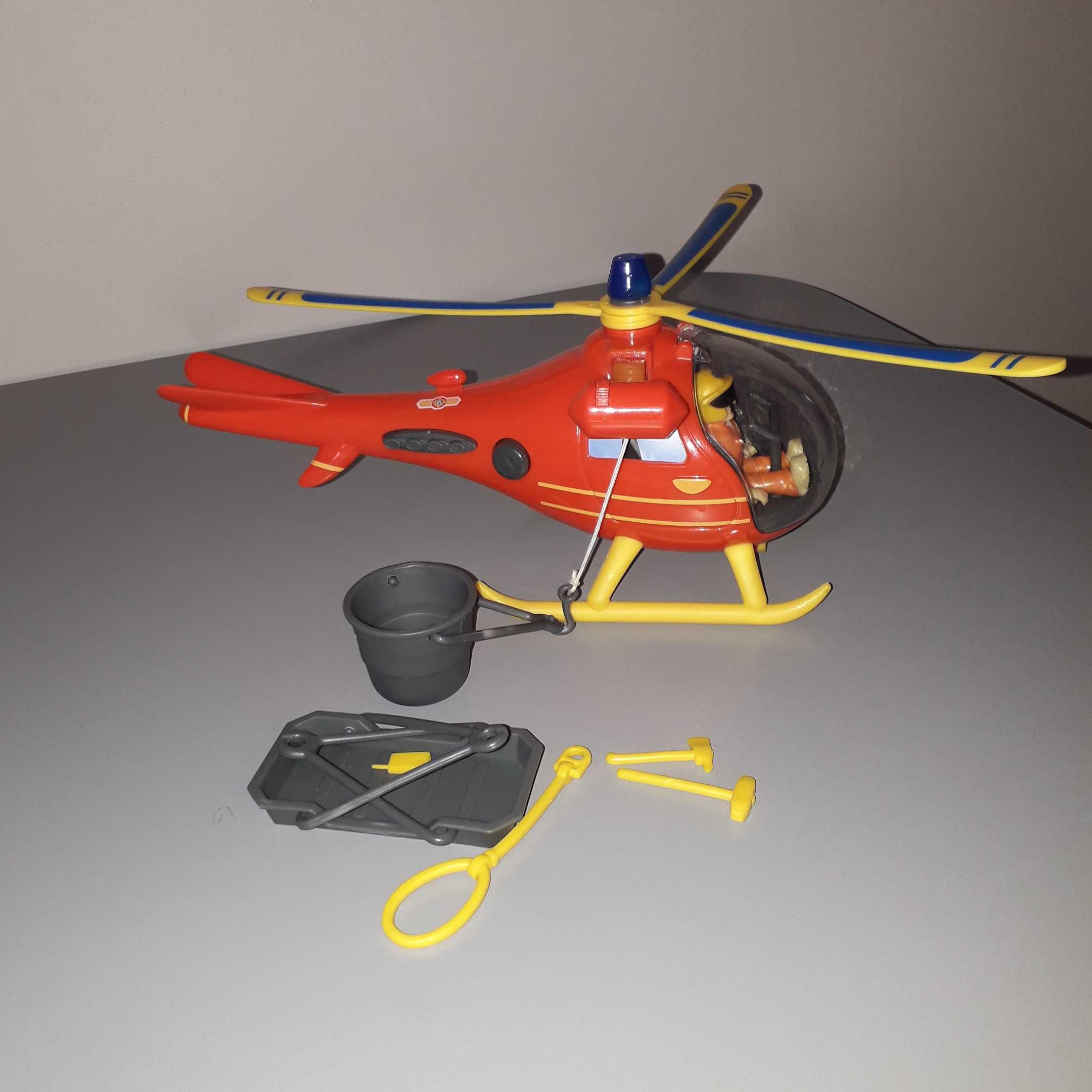 Strażak sam helikopter ratunkowy