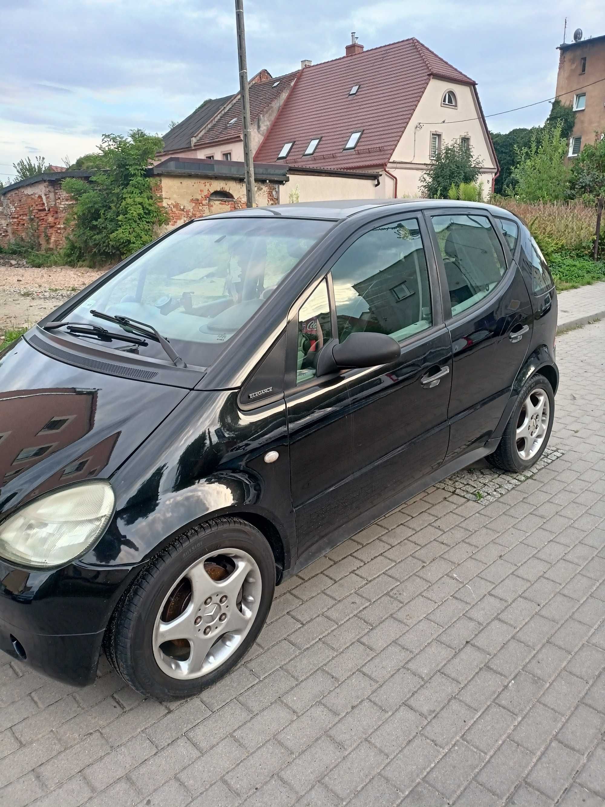 Sprzedam Mercedesa a klase 190