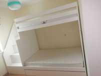 Beliche de 3 camas com 4 gavetas