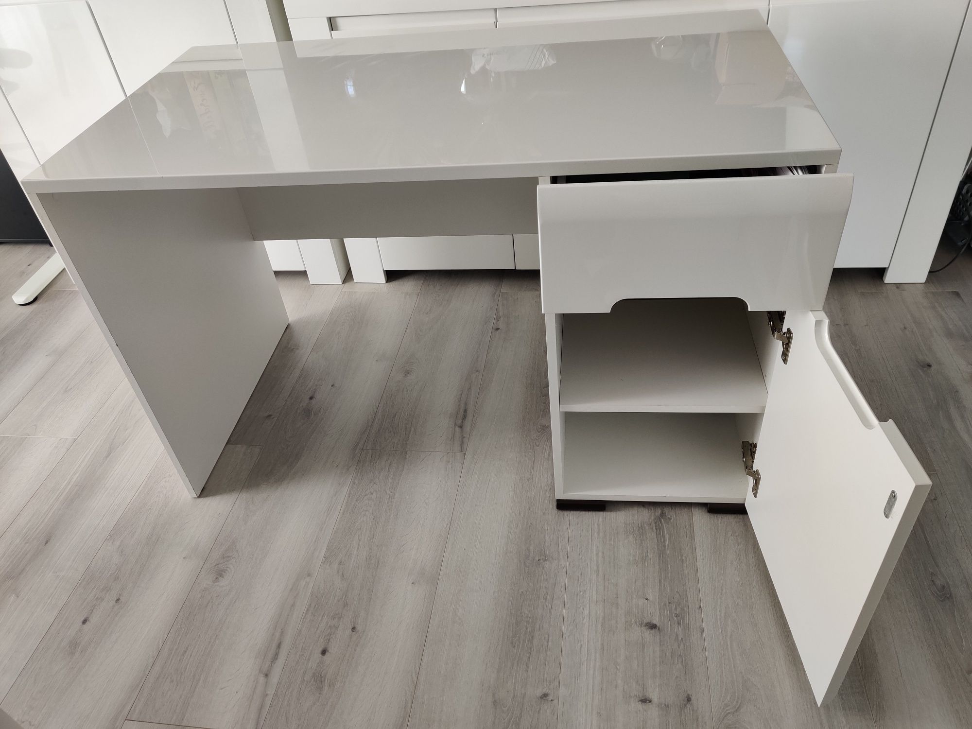 Biurko biały lakier 120x65 z szuflada i szafką