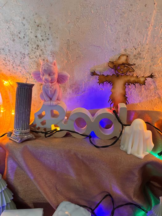 Jedyna taka! Halloweenowa wioska ze świec gipsu i drewna