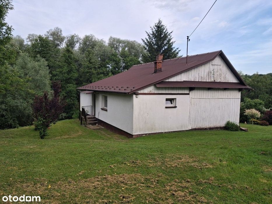 Dom 3-pokojowy z działką 30 arów oraz stodoła ze stajnią