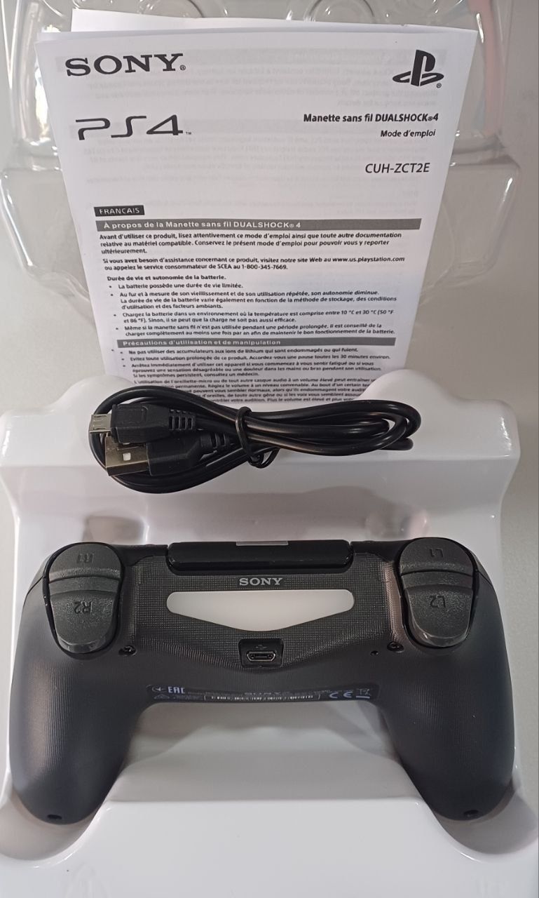 DualShock 4 для PS4 –  бездротовий
