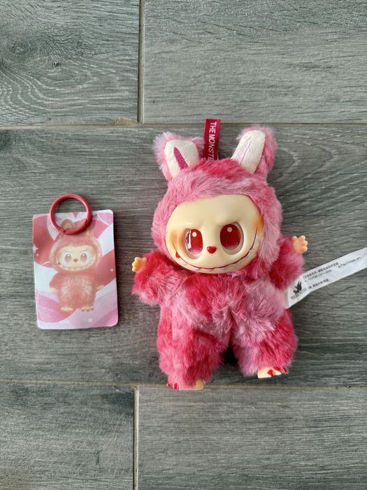 Labubu embalado e selado