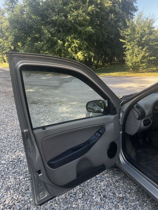 Продам Ладу Калину