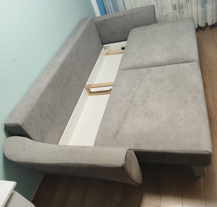 WYGODNA  Sofa z funkcją spania.