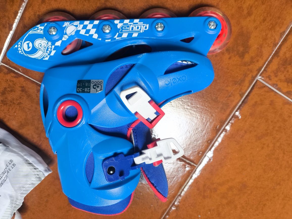 Patins de criança e proteções para o corpo