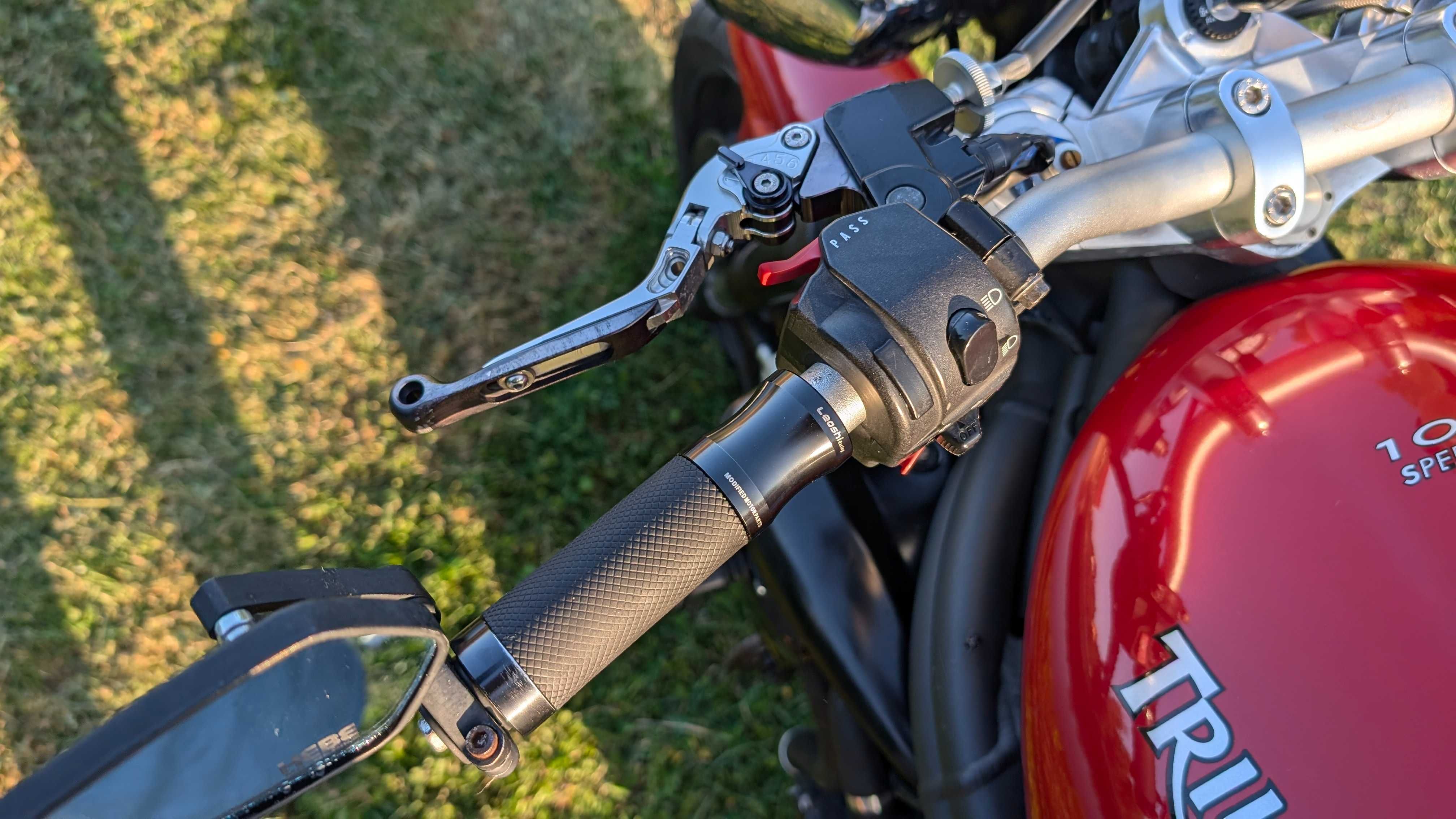 Triumph Speed Triple 1050