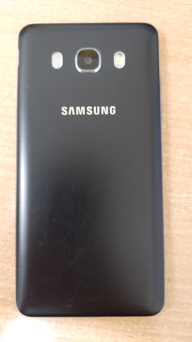 Telefony smartfon uszkodzone