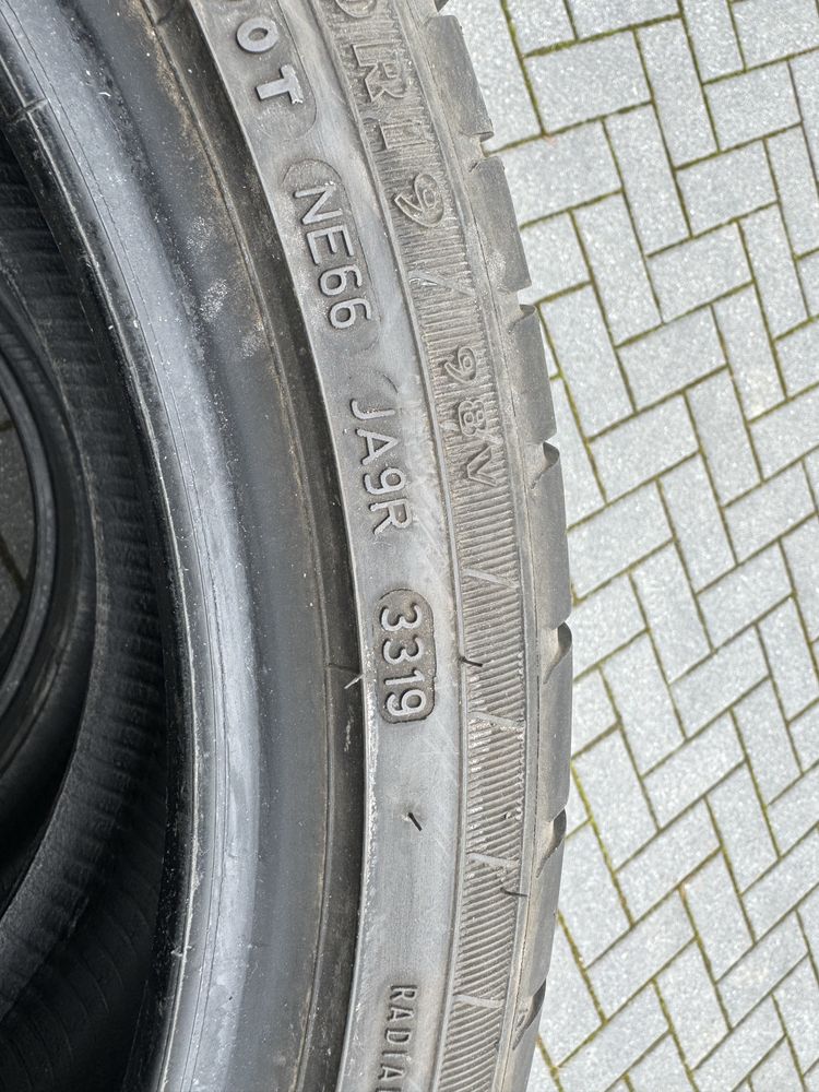 Goodyear eagle ls2 245/40R19