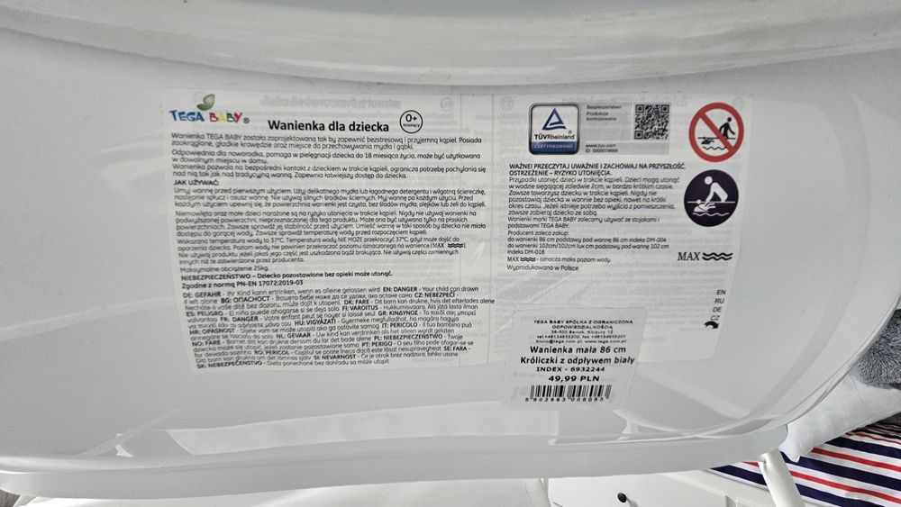 Wanienka dla dziecka ze stelażem