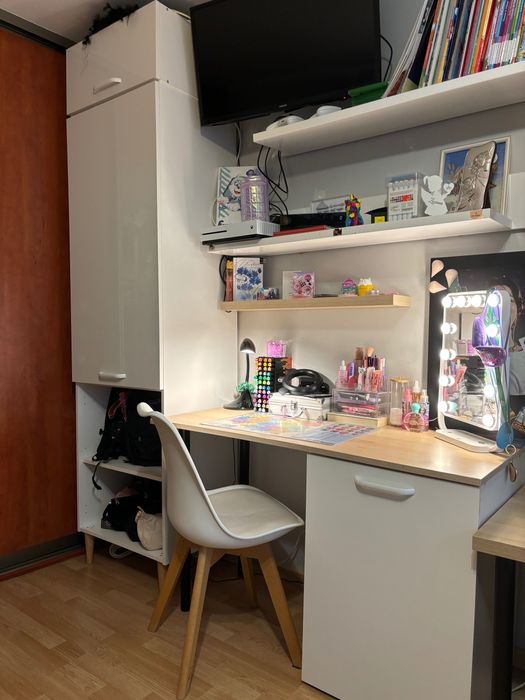 Sprzedam regał , szafka gospodarcza , słupek