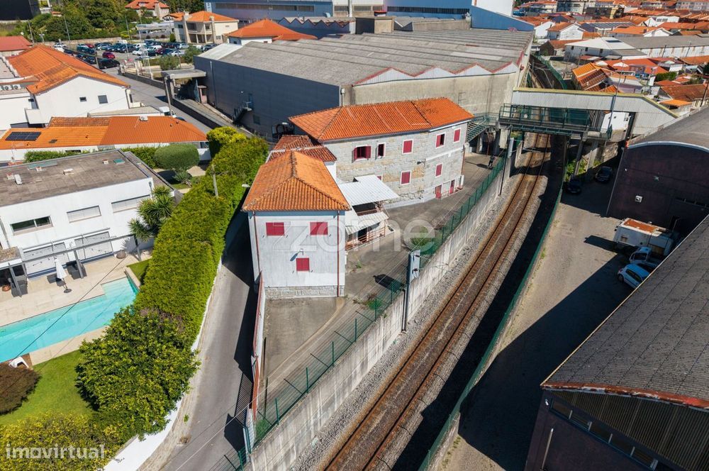 Prédio em Polvoreira, Guimarães