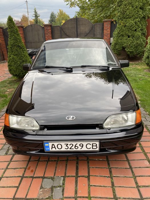 Автомобиль ваз 2114