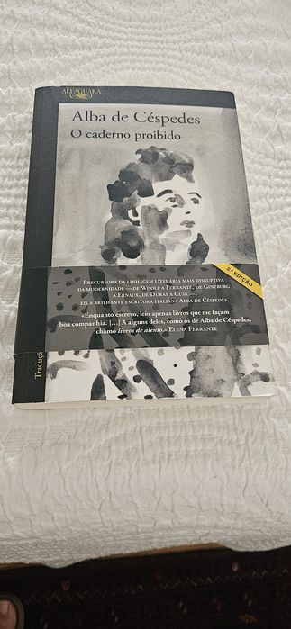 Livro Caderno Proibido de Alba de Cespedes