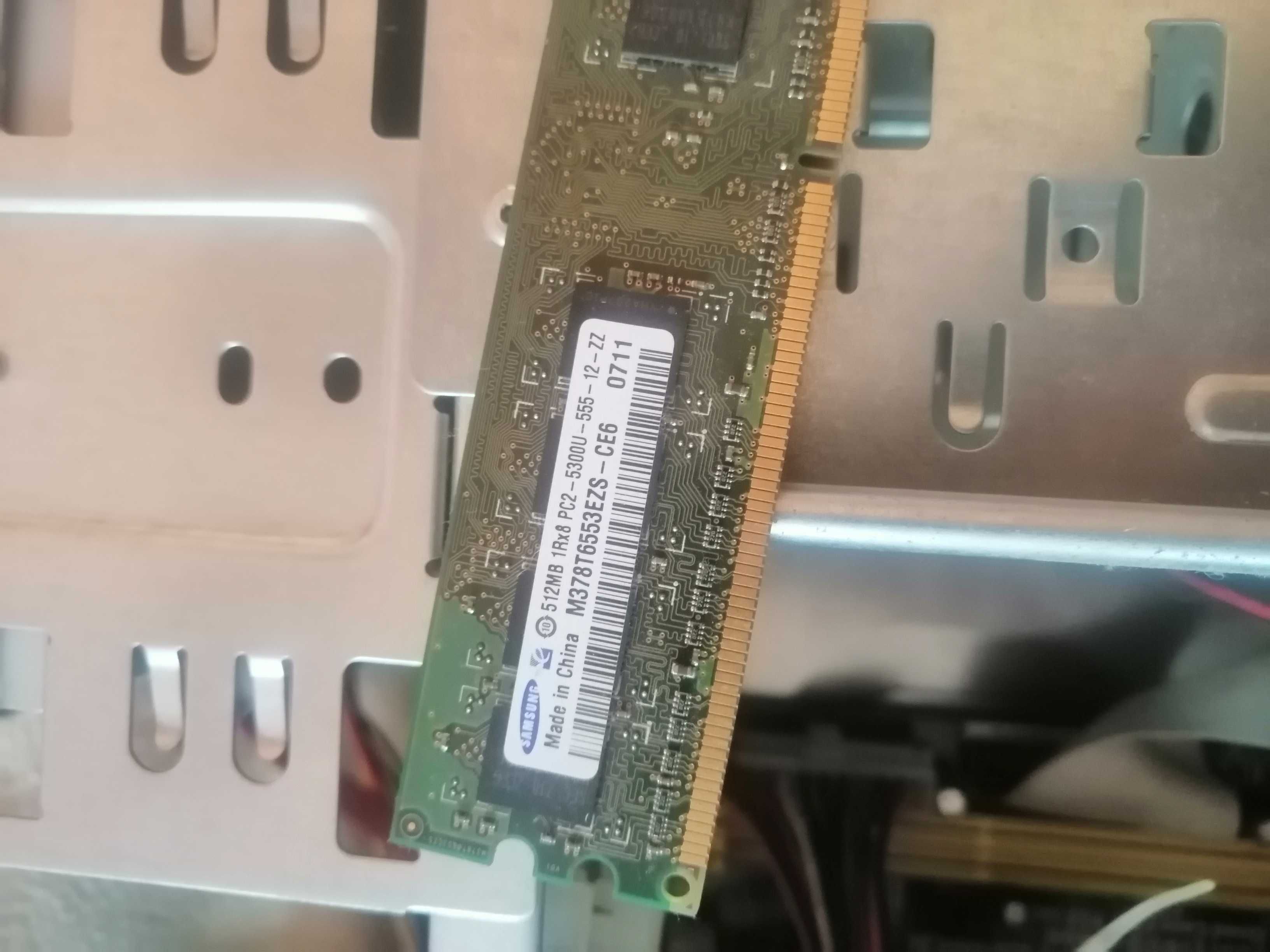 komputer stacjonarny fujitsu siemens