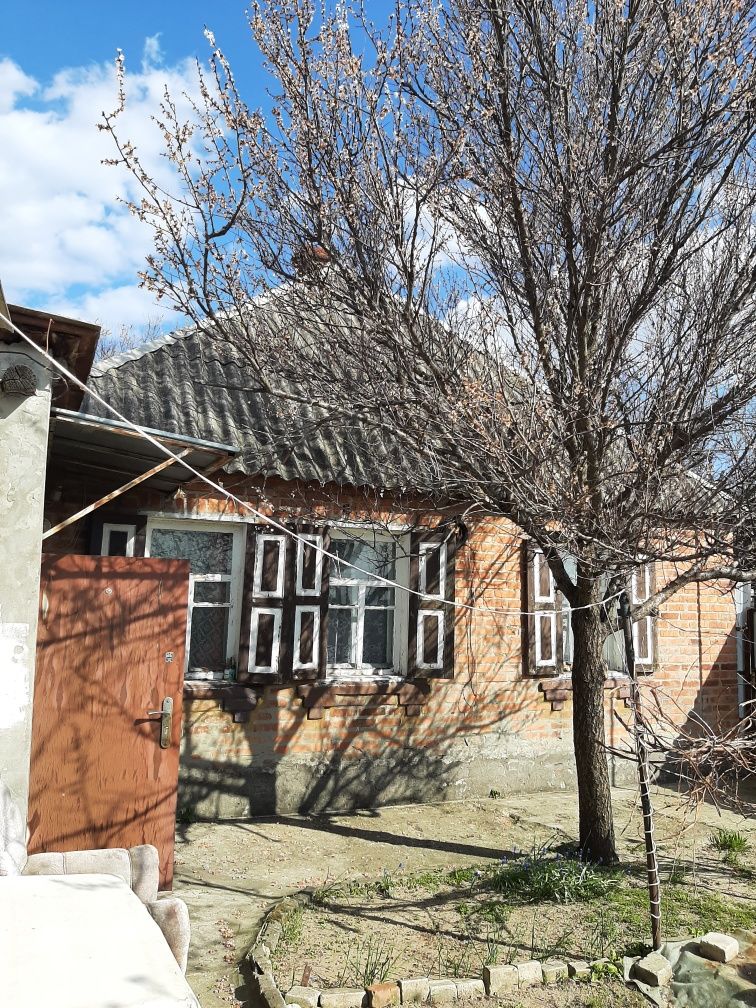 Продам частину будинку у Безлюдівці