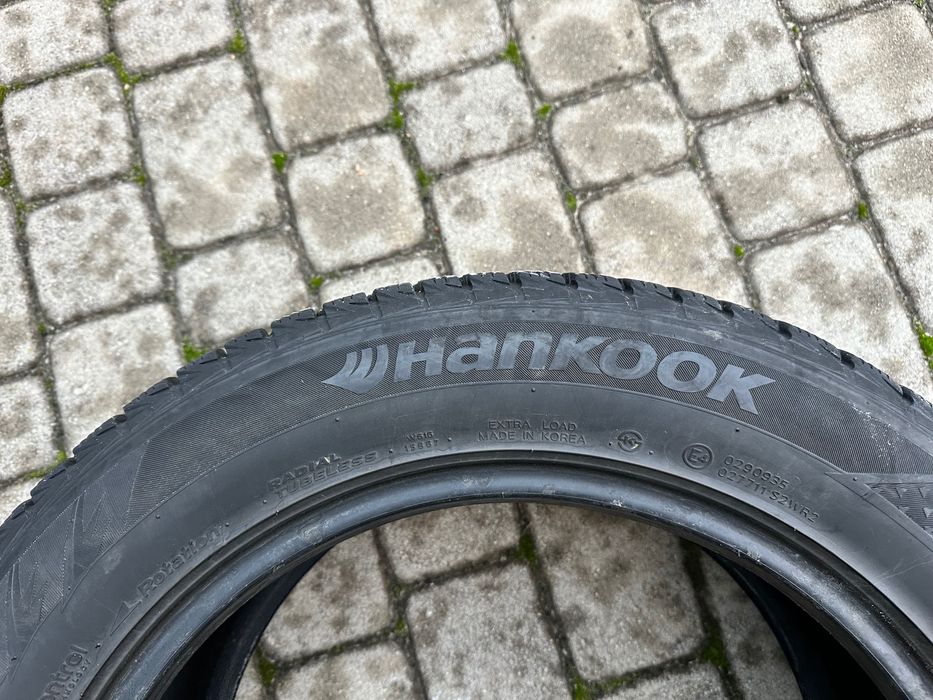 Продам зимові шини Hankook 235/55R17