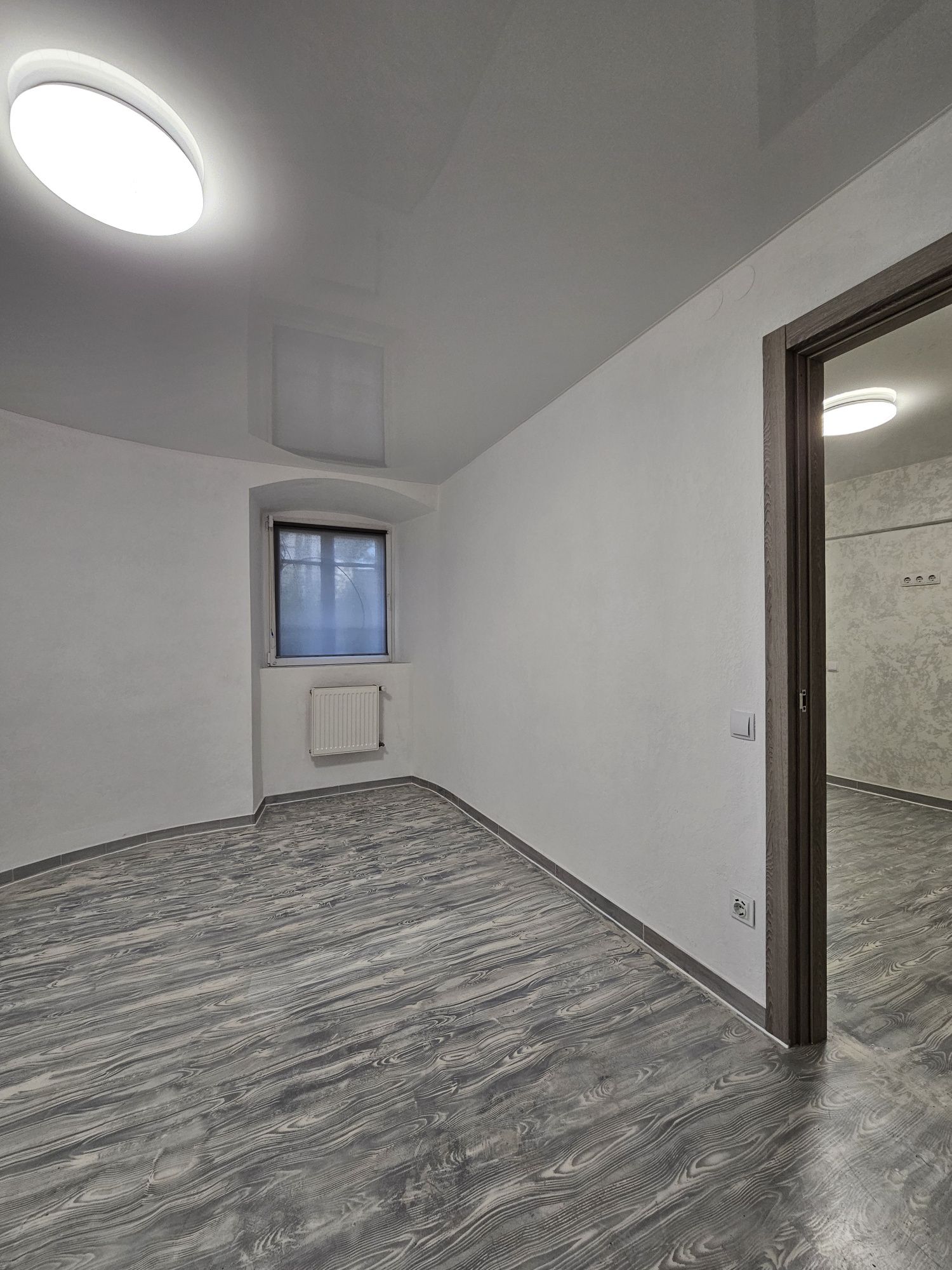 Продам 2 кімнатну квартиру у Старому місті
