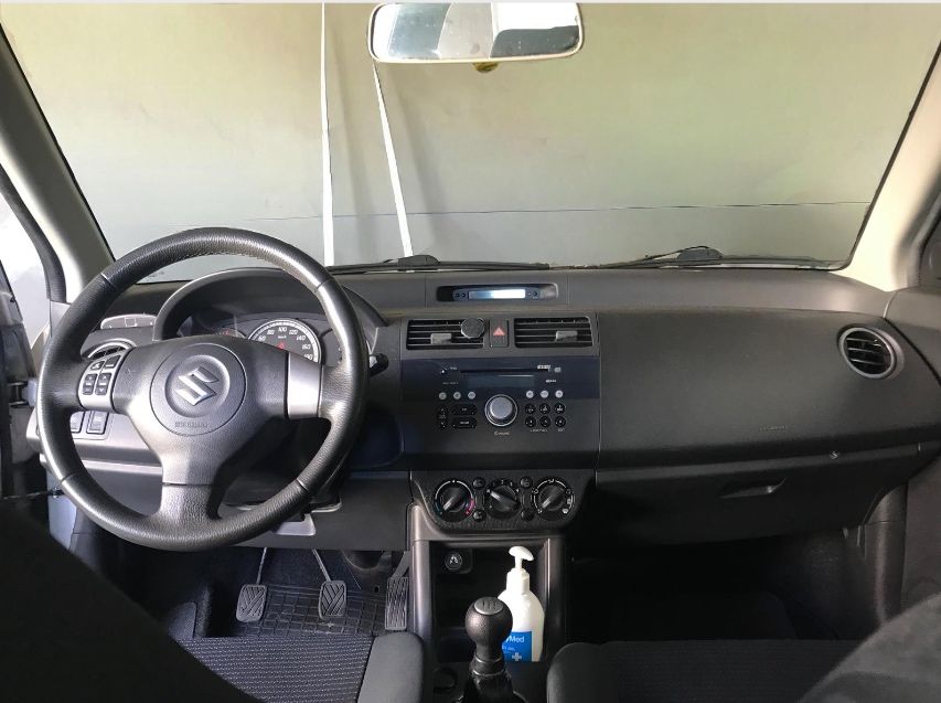 Suzuki Swift 1.3 – 2009 | 75cv | 5 portas | Manual | Cinzento