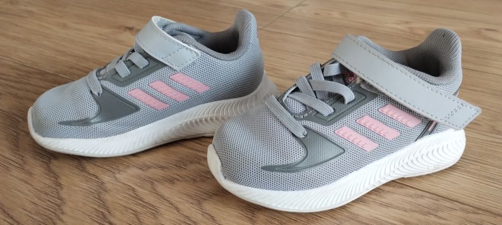 Buty sneakersy Adidas - rozm 23