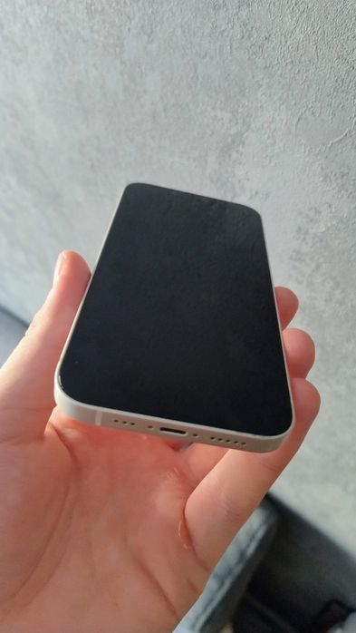 iPhone 13 128GB W bardzo dobrym stanie