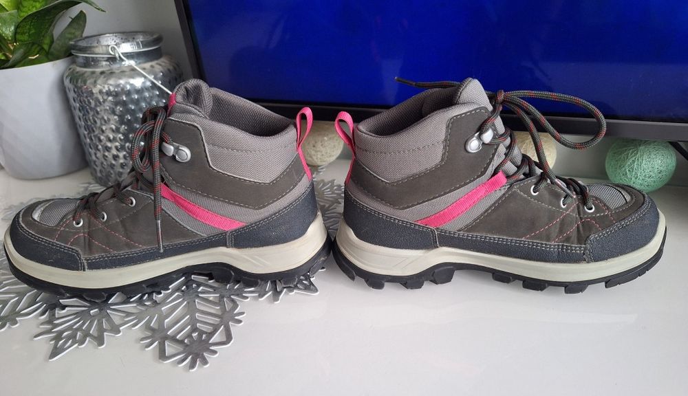 Buty zimowe trekingowe waterproof Quechua rozm.35