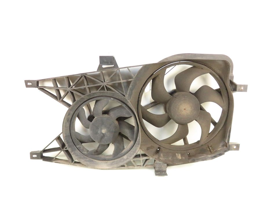 Wentylator Chłodnicy Opel Vivaro A 2.5 Dti