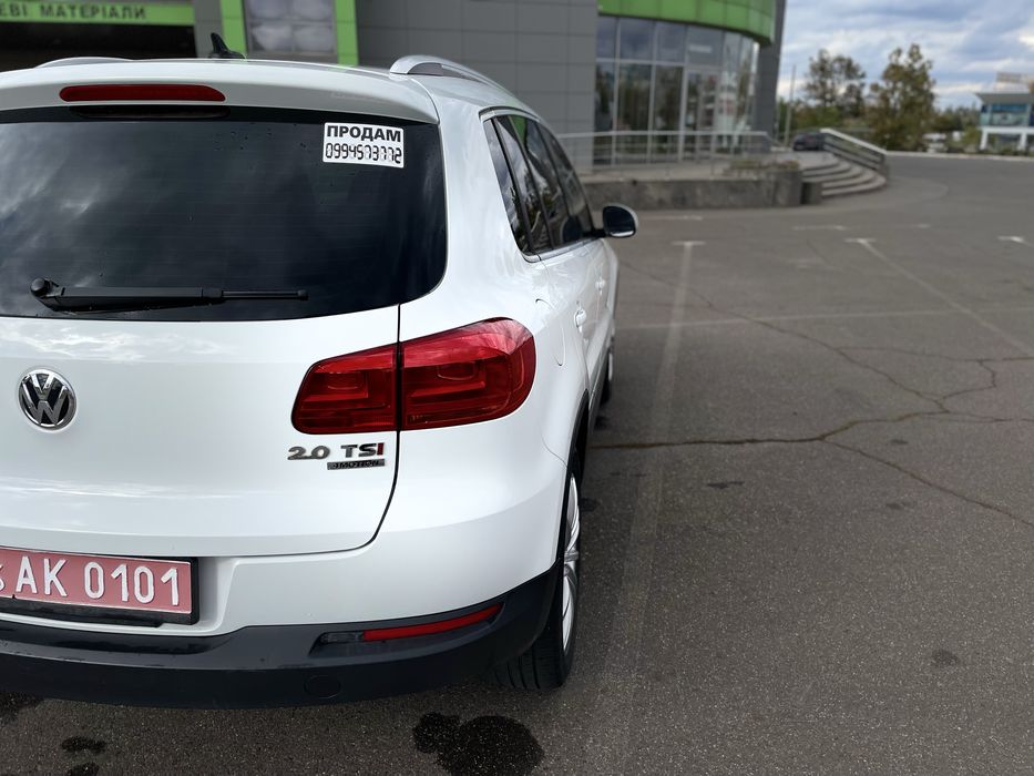 Продам Volkswagen  Tiguan 2.0 TSI 4 Motion