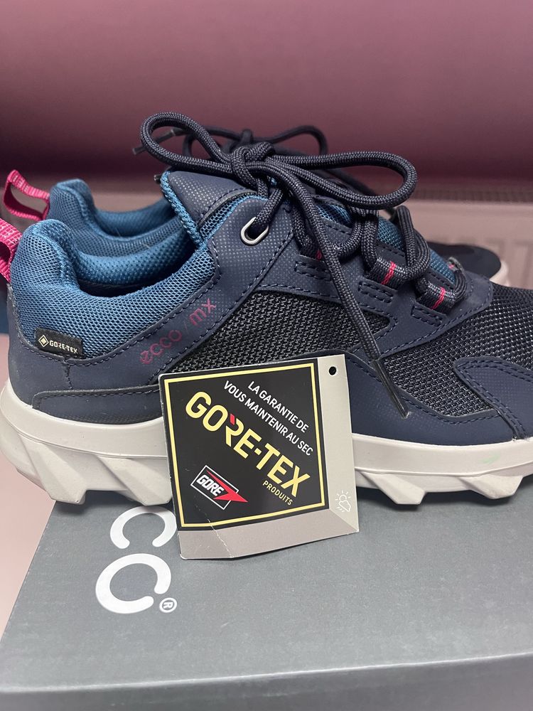 Adidasy ecco z goretexem