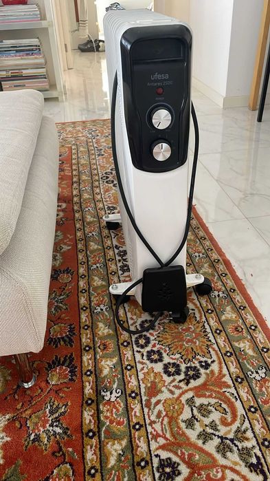 Aquecedor a óleo UFESA 2500W comprado há 1 ano
