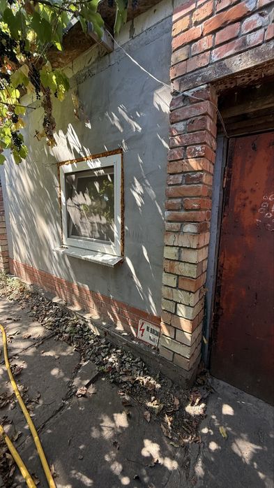 Продаж садового будинку на березі Дніпра