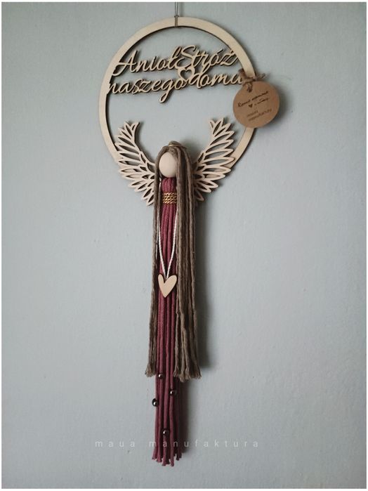 Anioł Stróż Naszego Domu makrama ze sznurka fuksja