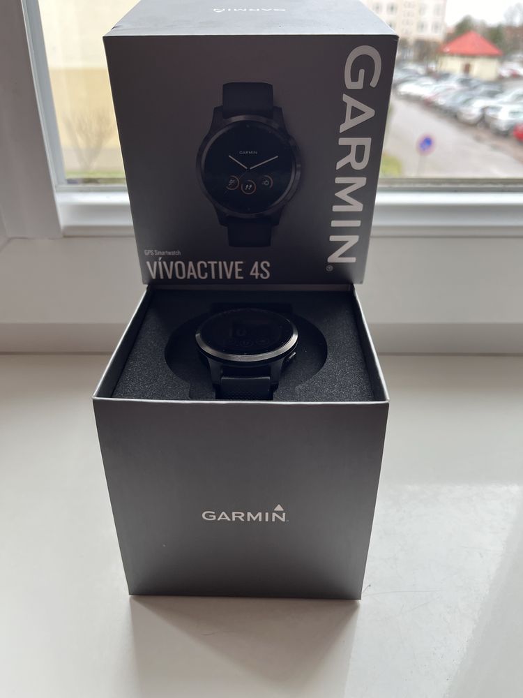 Garmin Vivoactive 4s czarny