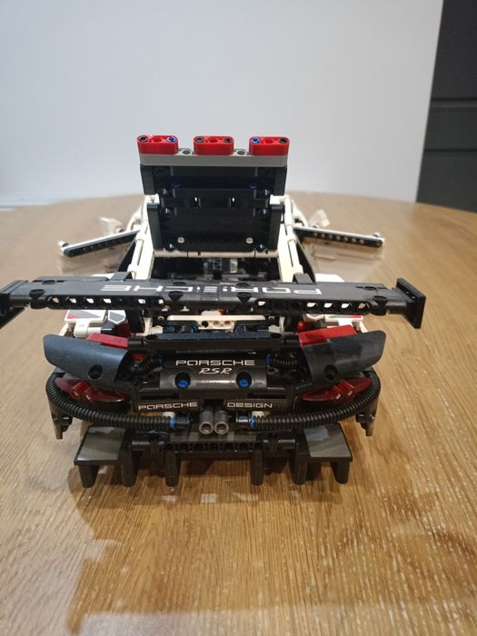 LEGO Technic 42096 Porsche 911 RSR złożone
