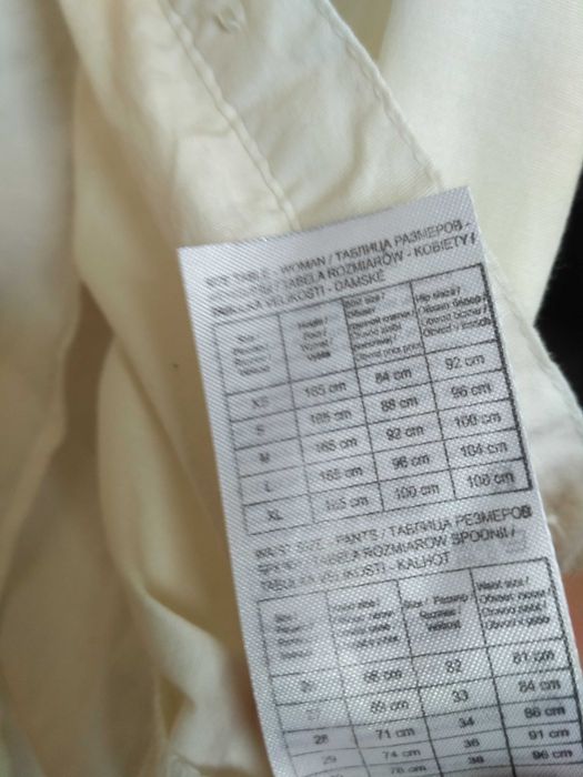 Biała gładka elegancka koszula galowa z krótkim rękawem